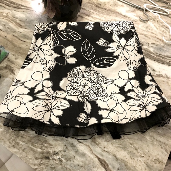 ☀️ Poet Black & White Floral Dress Size 11 - Picture 4 of 11